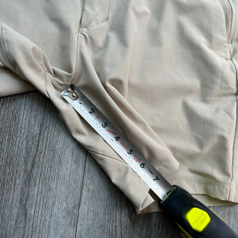 NWOT Lululemon ABC Chino Beige Shorts size 31 Mens Casual Golf